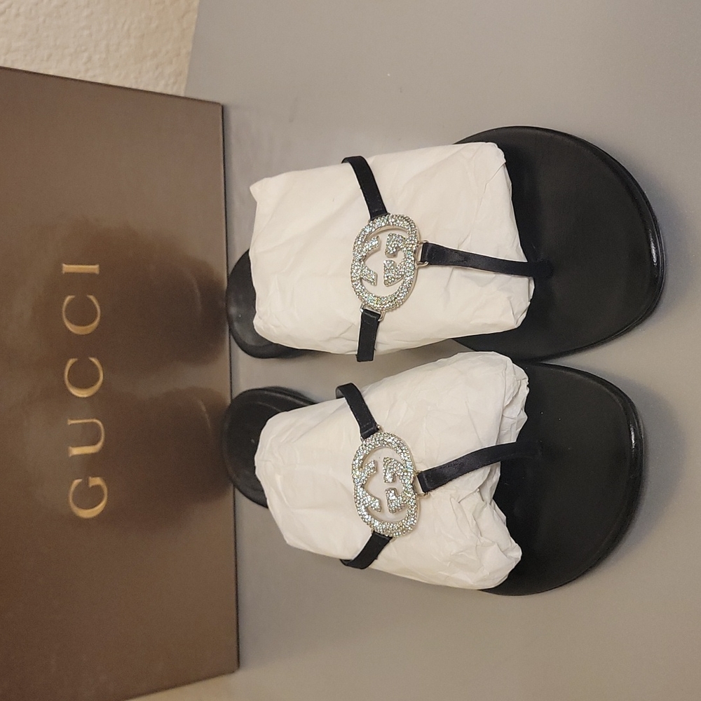 Gucci Interlocking GG Crystal